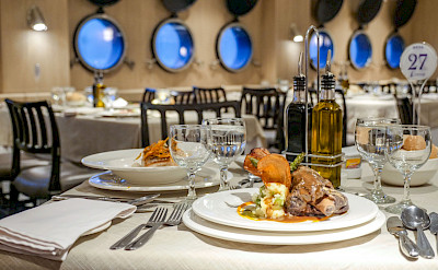 Dining | Stella Australis | Argentina Cruise Ship