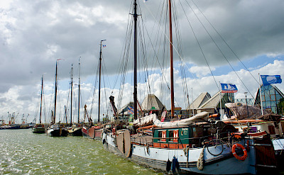 Boats resting in Stavoren, Friesland, the Netherlands. Flickr:Bruno Rijsman 