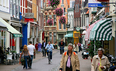 <i>Kleine Houtstraat</i>, a shopping street in Haarlem, the Netherlands. CC:Marek Slusarczyk