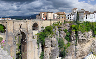 Ronda, connected by a bridge in Málaga, Andalusia, Spain. Flickr:Wolfgang Manousek