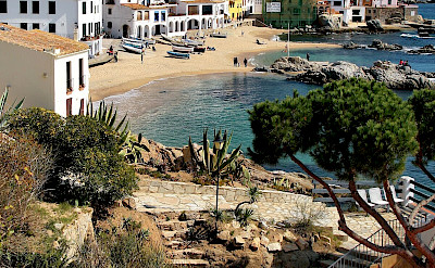 Overlooking Calella de Palafrugell, Costa Brava, Catalonia, Spain. Flickr:Jorge Franganillo 41.89374523335619, 3.185553635413343
