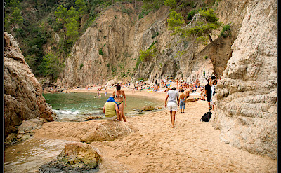 Beaching in Calella de Palafrugell, Costa Brava, Catalonia, Spain. Flickr:Jos Dielis