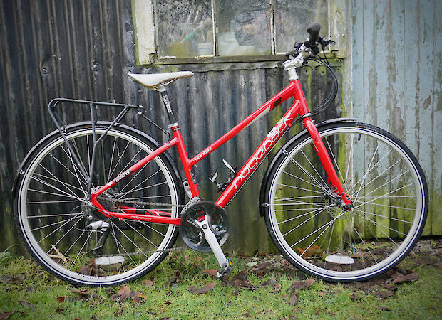 Ridgeback hybrid bike