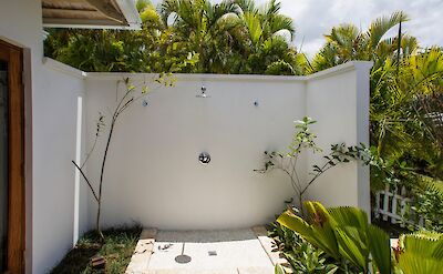 Bedroom 7 Outdoorshower O