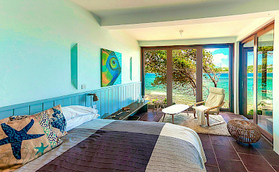 Oceanfront 2 Br Master Bedroom