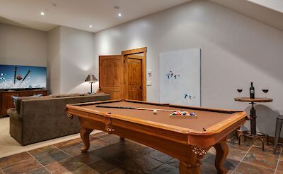 Family+room+billiards