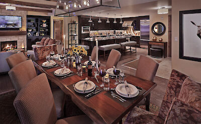 Dining+Room+with+seating+for+