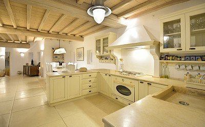 Kitchen L