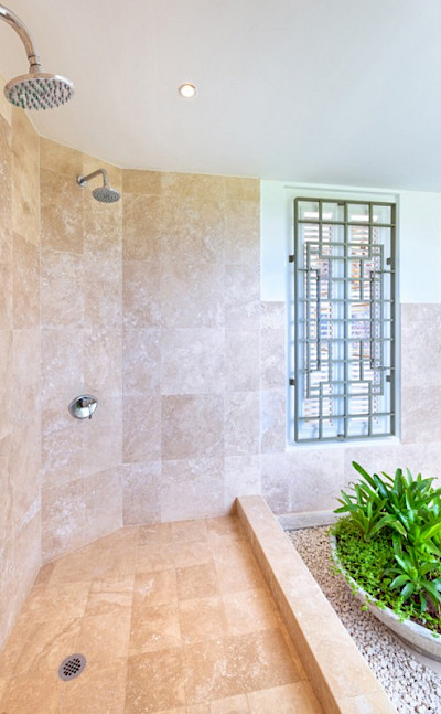 Lrg Marsh Mellow House Bath 1 Shower Detail