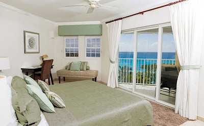 Med Sapphire Beach Room Green Sheets