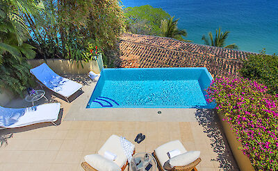 Beachhouse S Pool 1