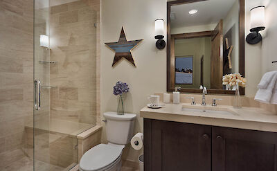 Queen+bedroom+ensuite