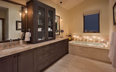 Primary+ensuite+on+upper+level