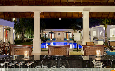 Villa Windu Asri Bar And Pool At Night