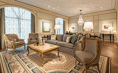 CP PalaceTower ChateauVilla LivingRoom